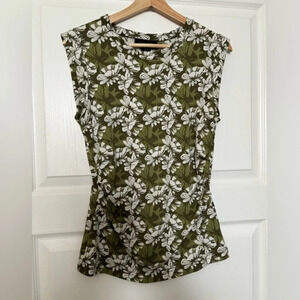 TAHARI  Sleeveless Top